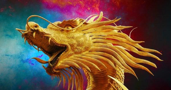 https://pixabay.com/en/dragon-broncefigur-golden-dragon-238931/