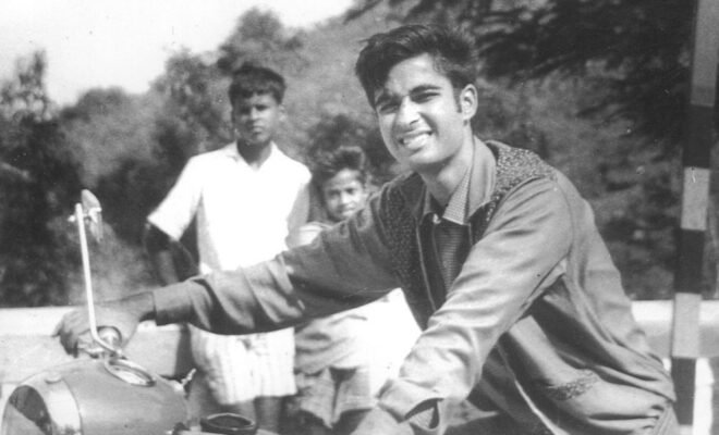 Sudhir on his Rajdoot mobike i965
