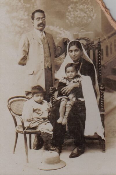 A 1920 black and white photo of my grandparents with two of my mother's older siblings